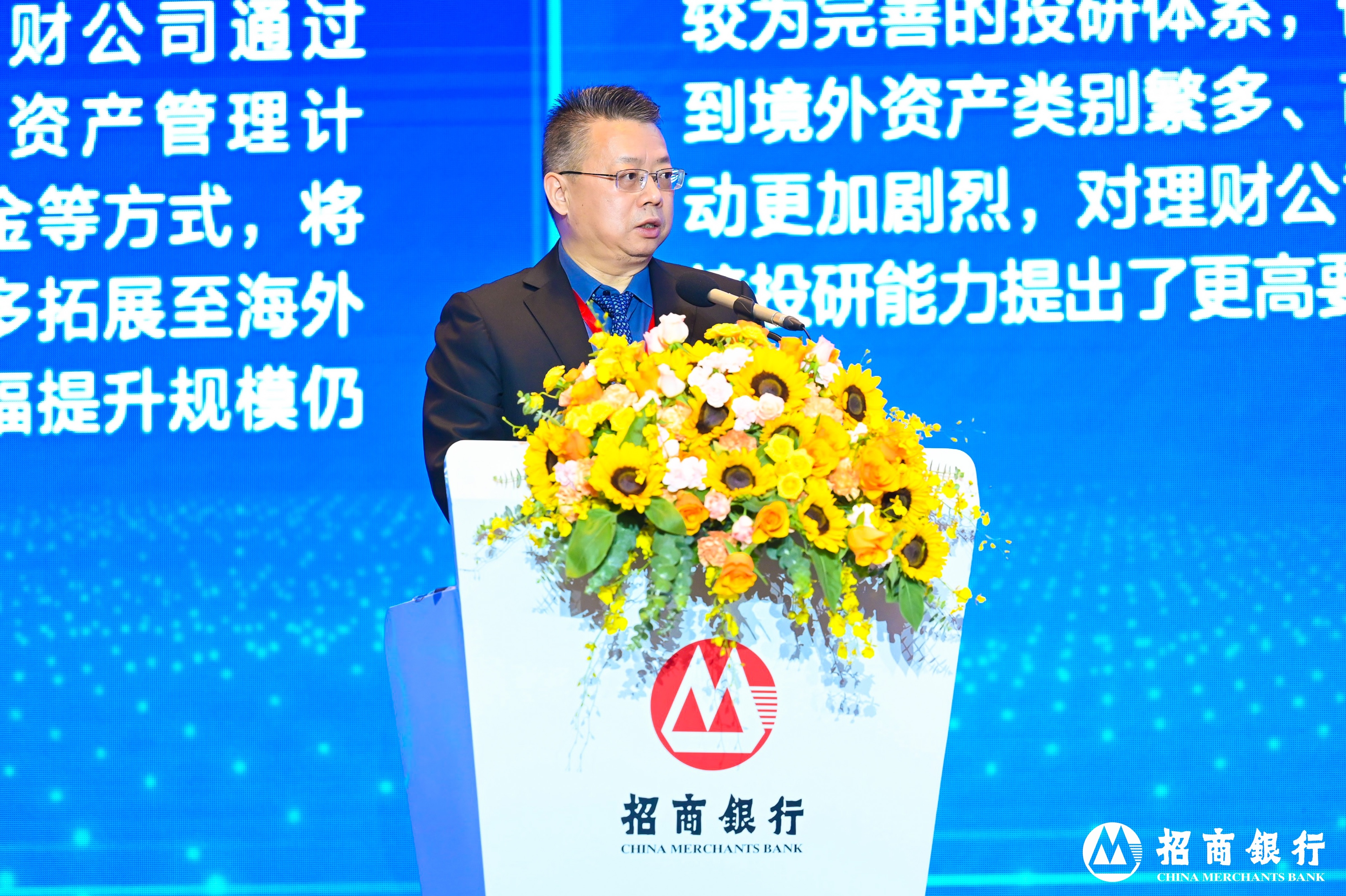 向理來(lái)最新，探索前沿科技與社會(huì)發(fā)展的融合之路，前沿科技與社會(huì)融合，向理來(lái)的最新探索之路
